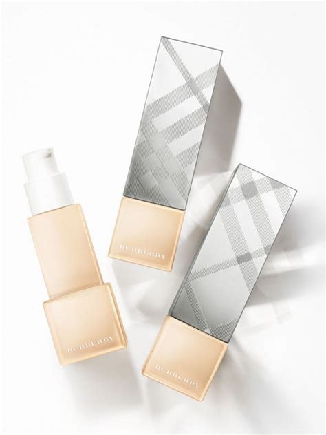 burberry fondöten|burberry bright glow foundation.